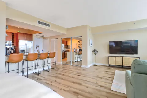 $285,000 | 400 North Federal Highway, Unit 308N, Boynton Beach, FL 33435