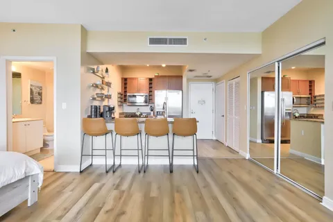 $285,000 | 400 North Federal Highway, Unit 308N, Boynton Beach, FL 33435