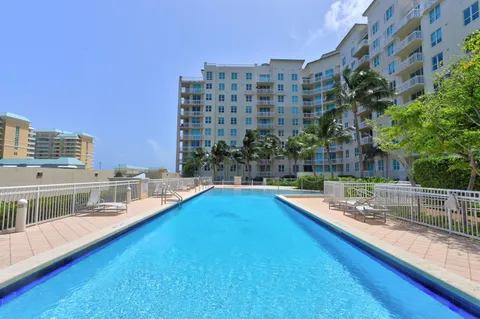 $285,000 | 400 North Federal Highway, Unit 308N, Boynton Beach, FL 33435