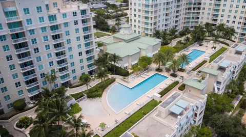 $285,000 | 400 North Federal Highway, Unit 308N, Boynton Beach, FL 33435