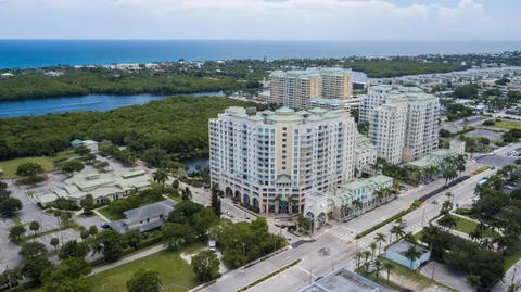 $285,000 | 400 North Federal Highway, Unit 308N, Boynton Beach, FL 33435