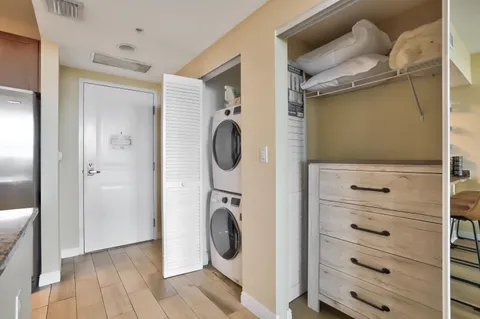 $285,000 | 400 North Federal Highway, Unit 308N, Boynton Beach, FL 33435