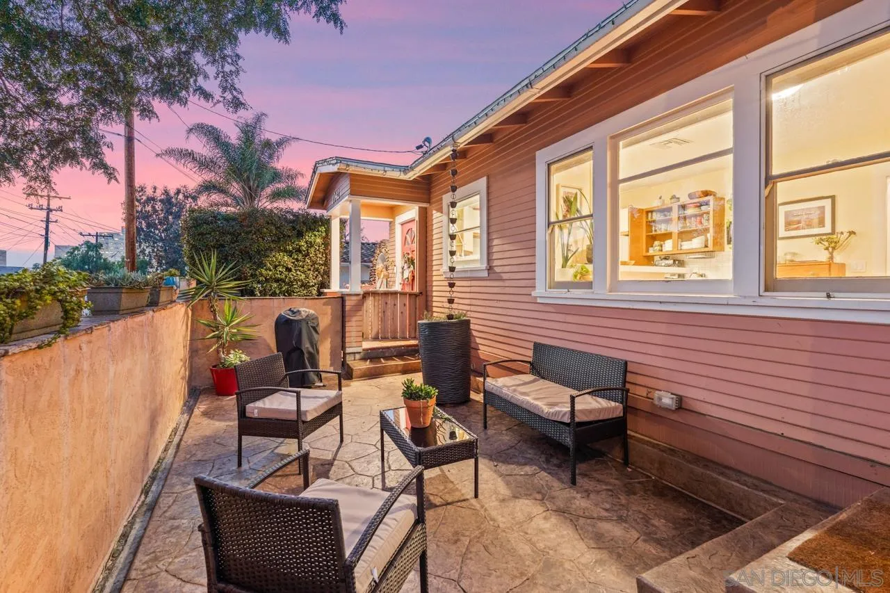 1042 Lincoln Avenue San Diego, CA 92103 - Photo 5 of 46