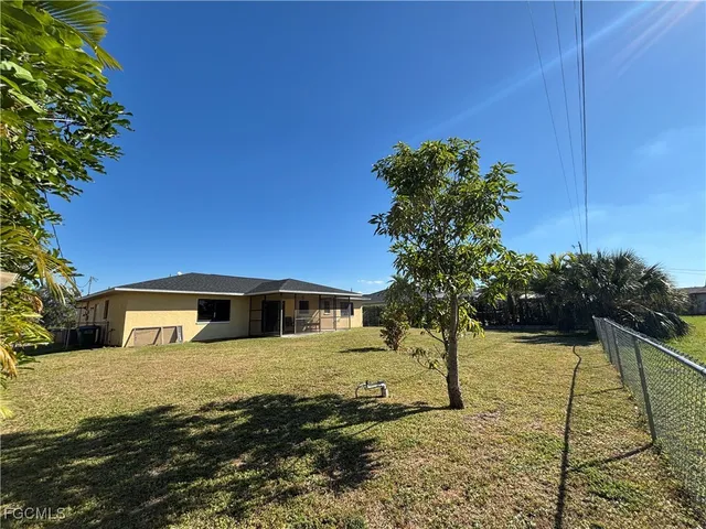 $269,900 | 1112 Southwest 11th Court, Cape Coral, FL 33991
