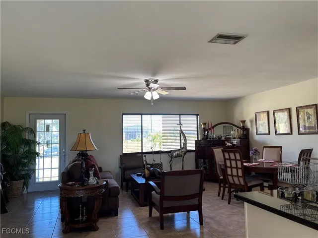 $269,900 | 1112 Southwest 11th Court, Cape Coral, FL 33991