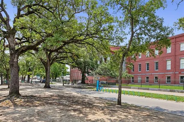 $239,500 | 427 Esplanade Avenue, Unit 105, New Orleans, LA 70116