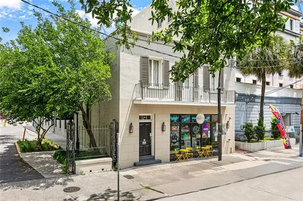 $239,500 | 427 Esplanade Avenue, Unit 105, New Orleans, LA 70116