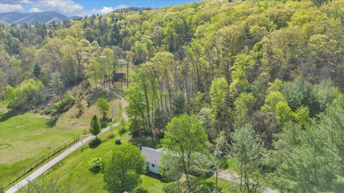 3870 Harborwood Road Salem, VA 24153 - Photo 48 of 53 48-DJI_20260414104039_0005_D