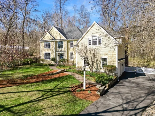 $1,424,000 | 36 Morningside Drive, Topsfield, MA 01983