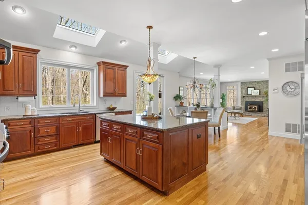 $1,424,000 | 36 Morningside Drive, Topsfield, MA 01983