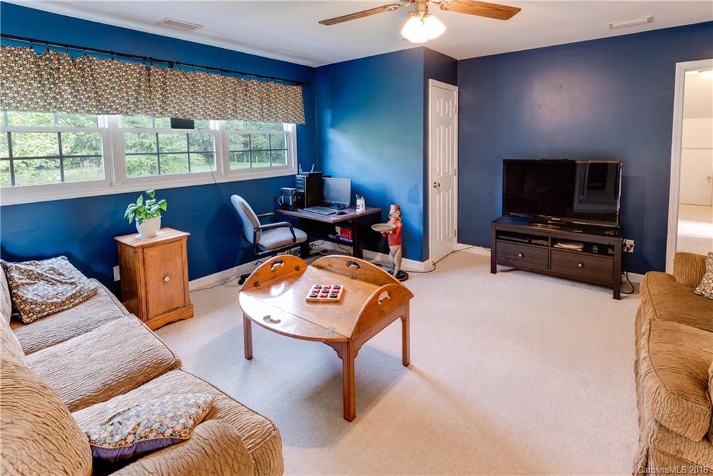 9715 Kerns Road Huntersville, NC 28078 - Photo 13 of 24 Gallery Image 13