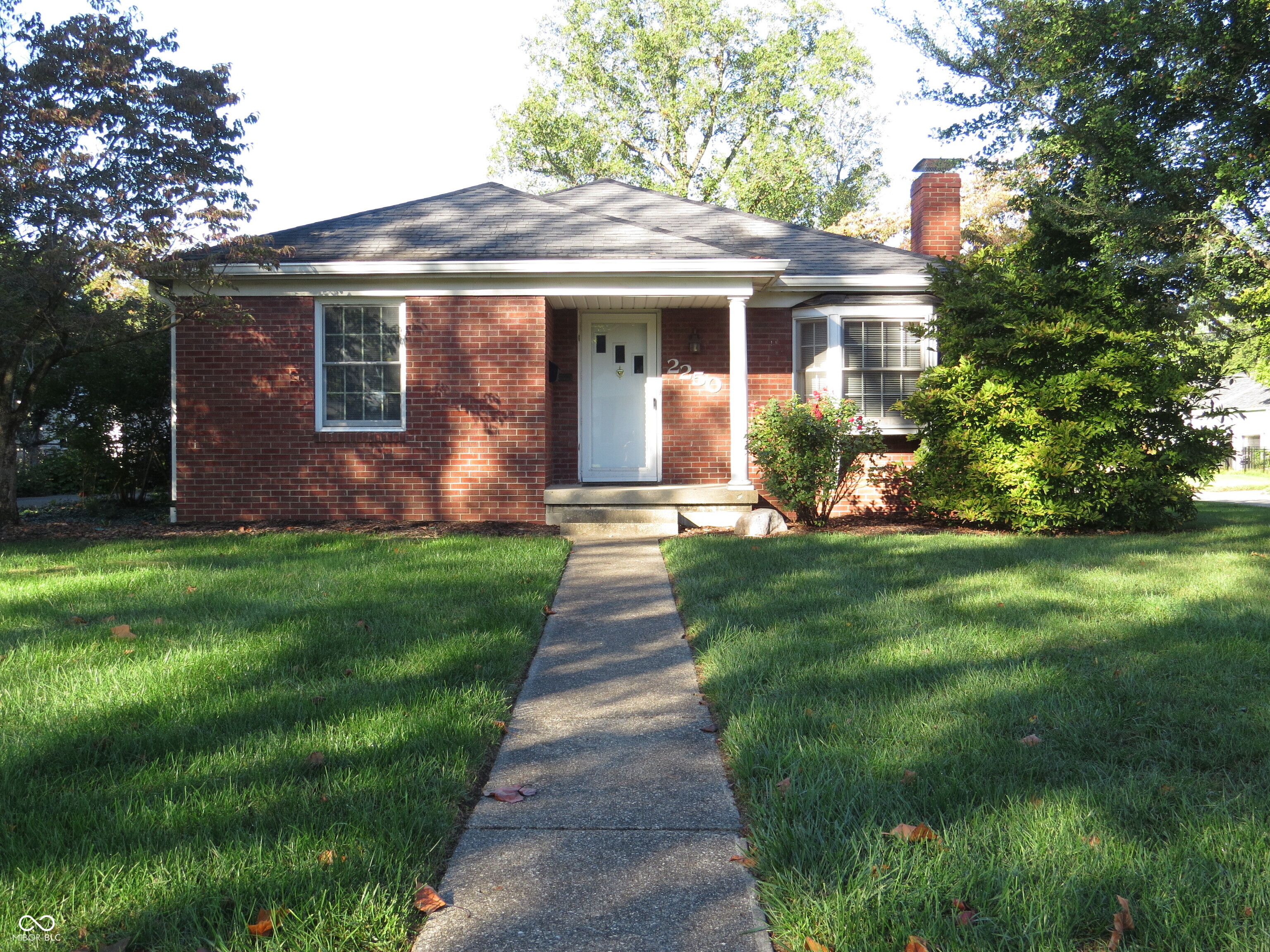 2250 Sycamore Street Columbus, IN 47201 - Photo 2 of 59