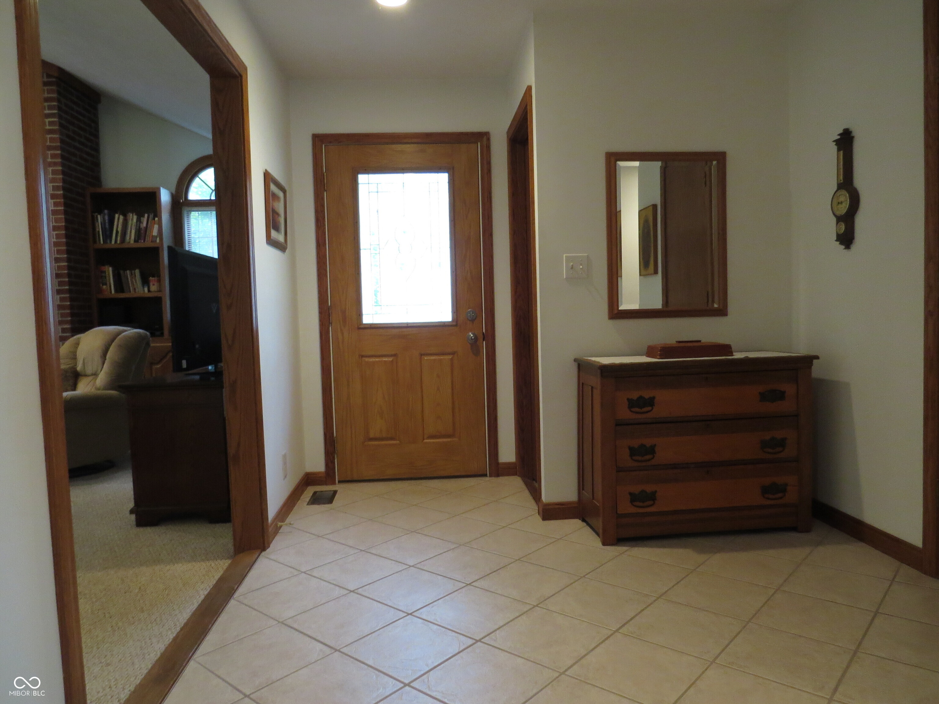 2250 Sycamore Street Columbus, IN 47201 - Photo 5 of 59