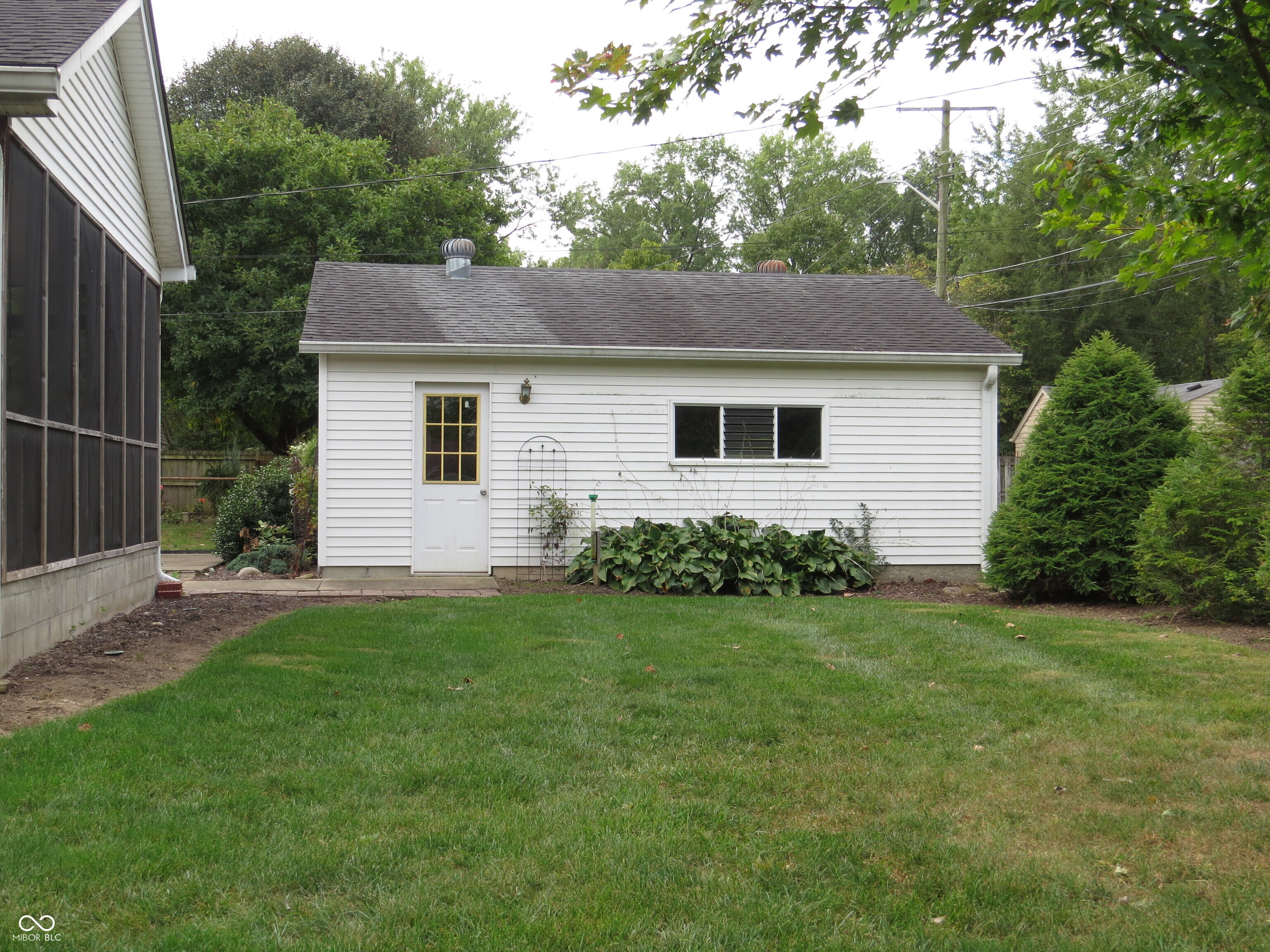 2250 Sycamore Street Columbus, IN 47201 - Photo 54 of 59