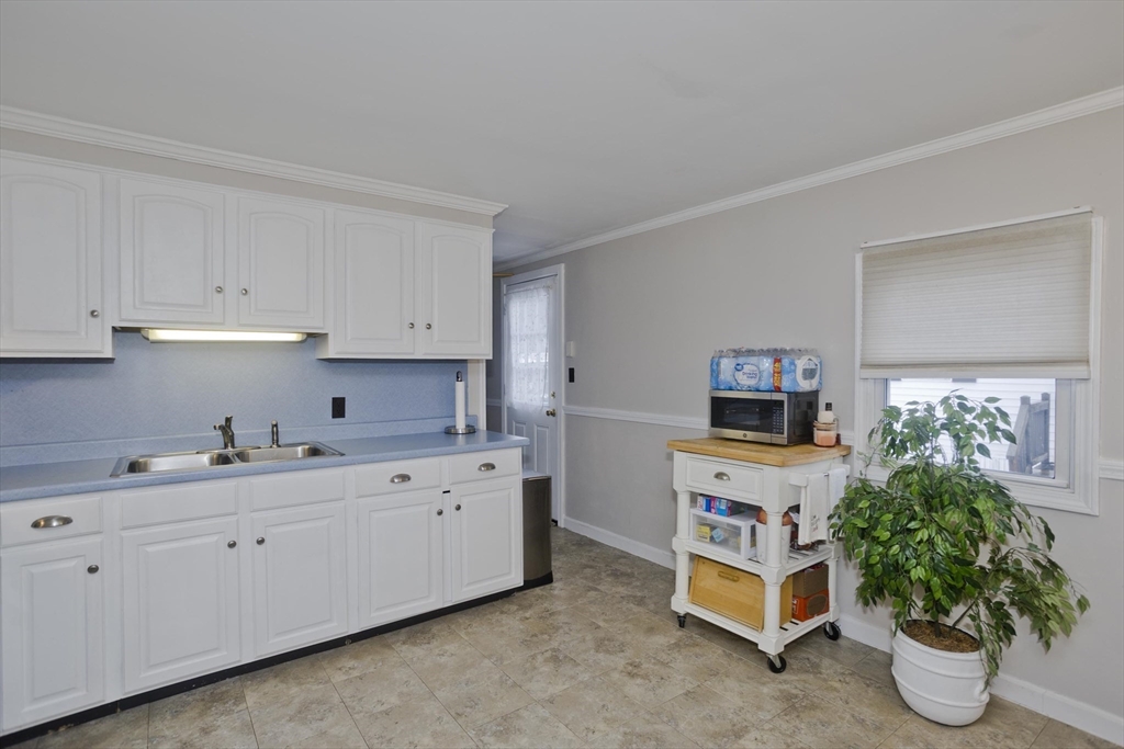 93 Grochmal Avenue, Unit 12 Springfield, MA 01151 - Photo 6 of 28