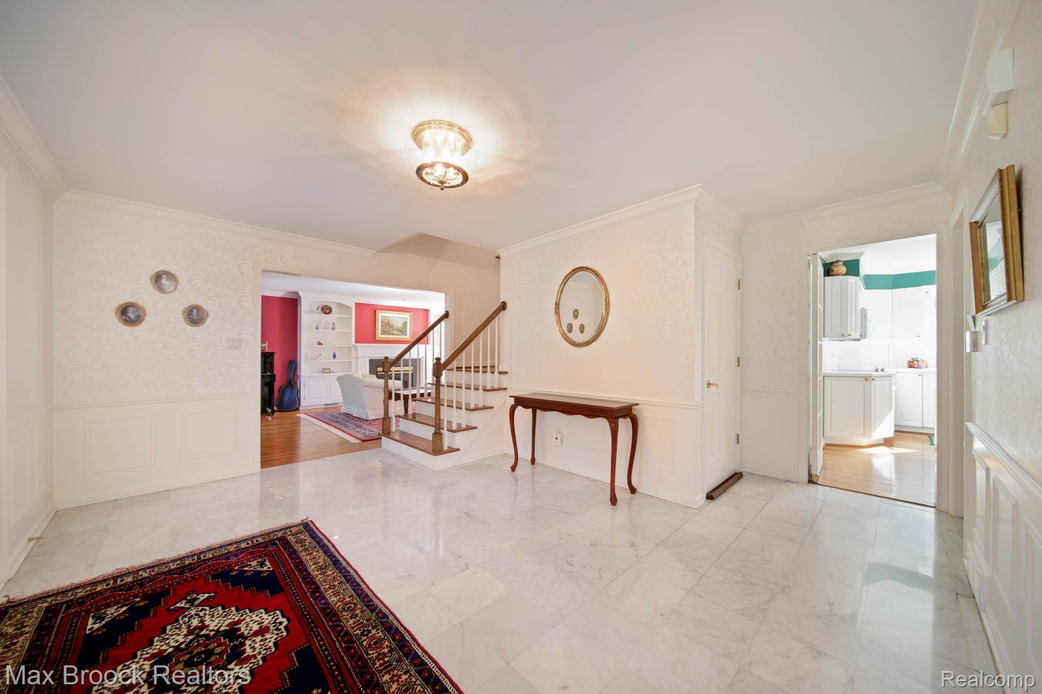 582 Overbrook Road Bloomfield Hills, MI 48302 - Photo 3 of 56 582 Overbrook_2.jpg