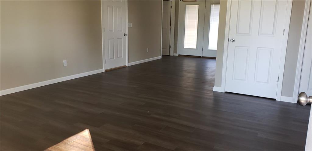 2917 Randal Court Columbus, IN 47203 - Photo 2 of 9 Gallery Image 2