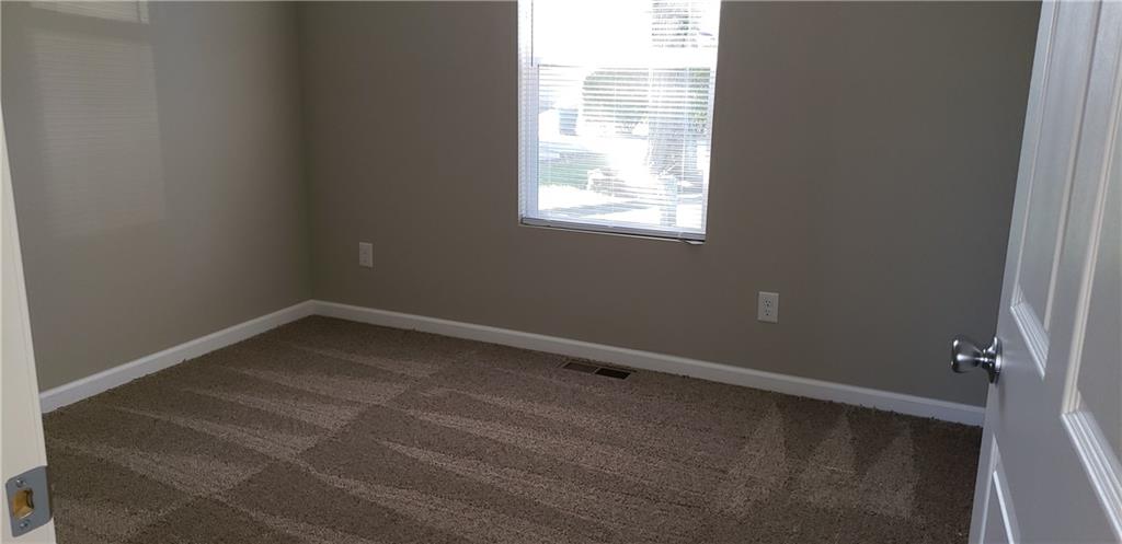 2917 Randal Court Columbus, IN 47203 - Photo 6 of 9 Gallery Image 6