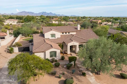 $1,739,000 | 27557 North 61st Place, Scottsdale, AZ 85266