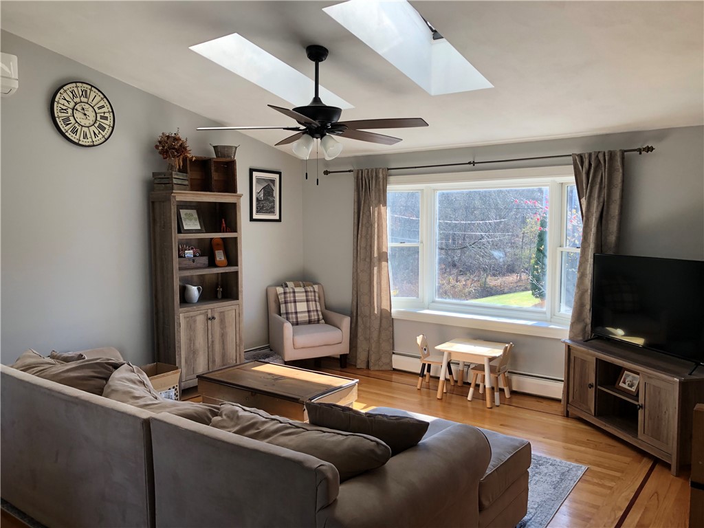 70 Mohawk Street Cumberland, RI 02864 - Photo 13 of 40