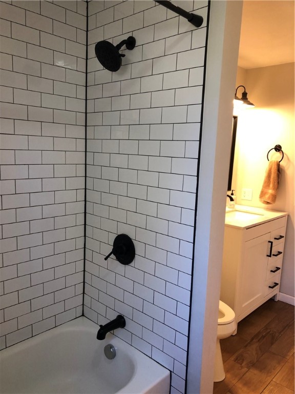 70 Mohawk Street Cumberland, RI 02864 - Photo 16 of 40