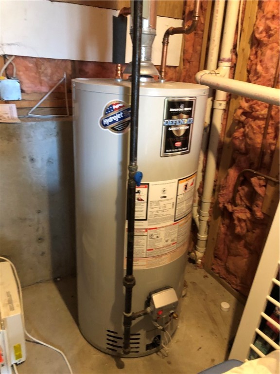 70 Mohawk Street Cumberland, RI 02864 - Photo 37 of 40