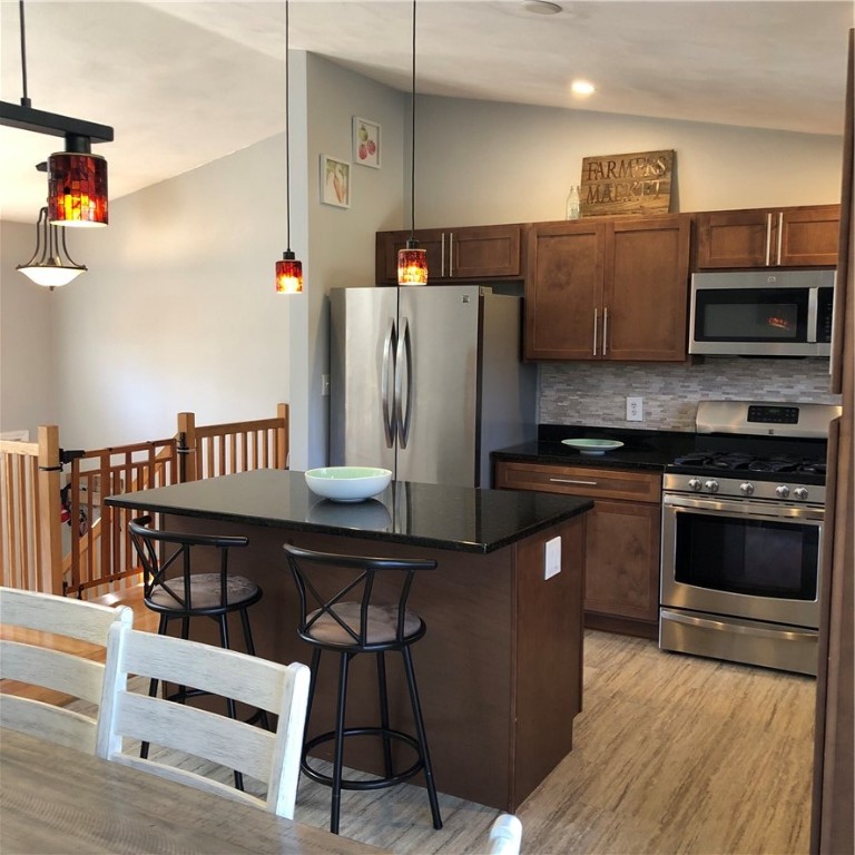 70 Mohawk Street Cumberland, RI 02864 - Photo 8 of 40