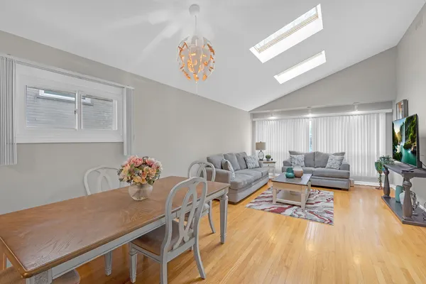 $615,000 | 9349 Morgan Avenue, Evanston, IL 60203