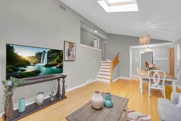 $615,000 | 9349 Morgan Avenue, Evanston, IL 60203