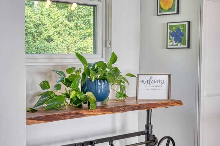 2214 Porters Point Road Colchester, VT 05446 - Photo 9 of 39