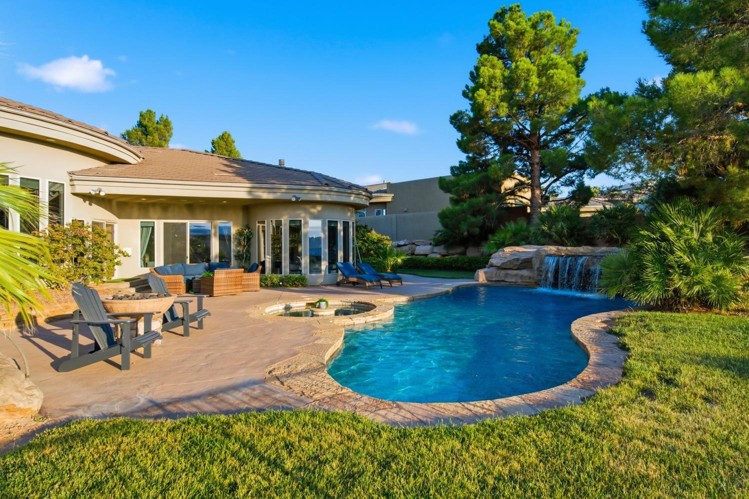1536 Cliff Point Circle St. George, UT 84790 - Photo 22 of 24 022-073-Private ResortStyle-1500x1000