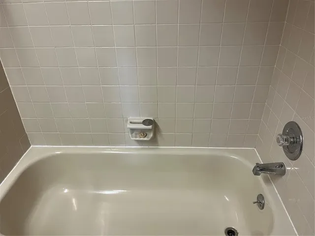 $1,850 | 10700 41st Court North, Clearwater, FL 33762