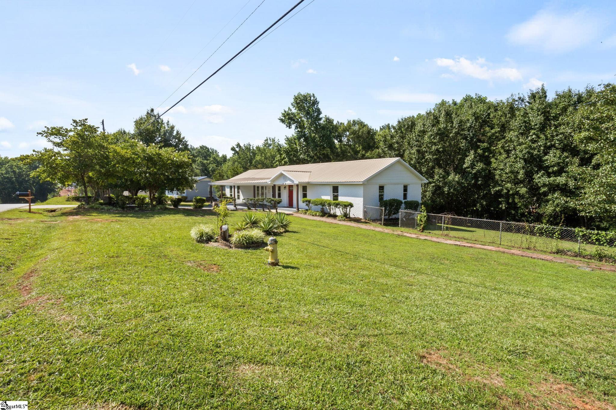 223 Speedway Drive Fountain Inn, SC 29644 - Photo 2 of 25 Gallery Image 2