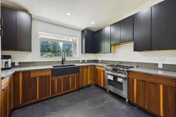 $595,000 | 353 Kelsey Lane, Myers Flat, CA 95554