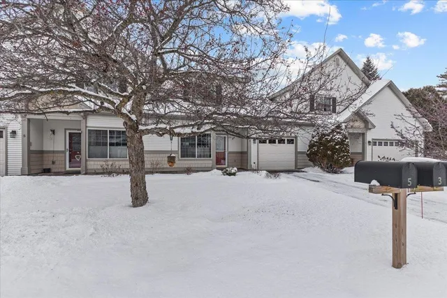 $464,900 | 3 Forest Run Road, Williston, VT 05495