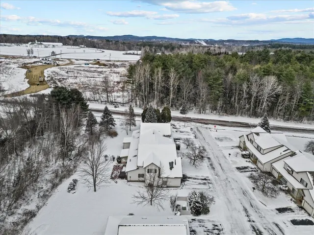 $464,900 | 3 Forest Run Road, Williston, VT 05495