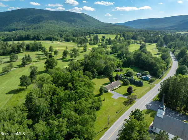 $695,000 | 92 Hancock Road, Williamstown, MA 01267
