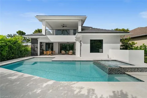 $4,948,000 | 1120 10th Avenue North, Naples, FL 34102