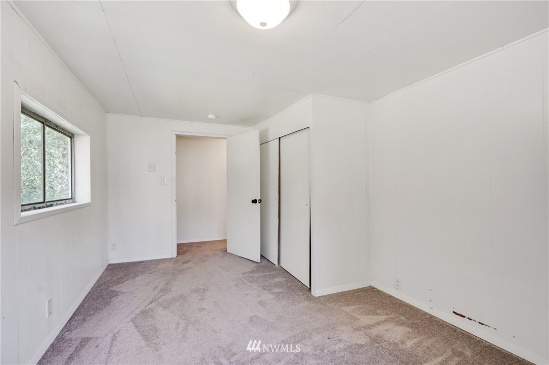 14019 Chain Lake Road Monroe, WA 98272 - Photo 14 of 32 a view of an empty room