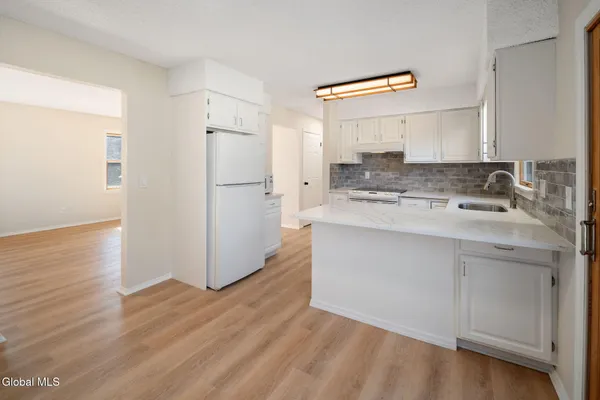 $449,999 | 5 Norland Court, Wilton, NY 12866