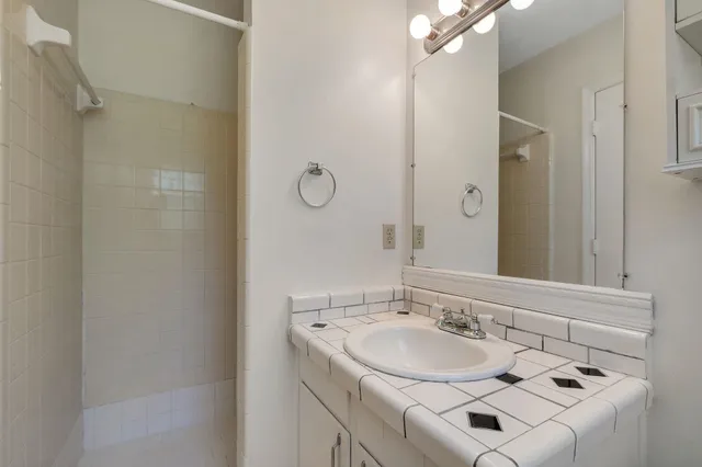 $3,200 | 2613 Killarney Way, Tallahassee, FL 32309