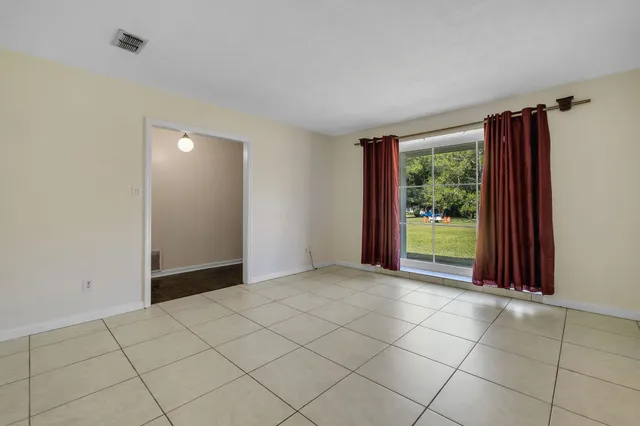 $3,200 | 2613 Killarney Way, Tallahassee, FL 32309