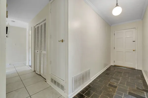 $3,200 | 2613 Killarney Way, Tallahassee, FL 32309