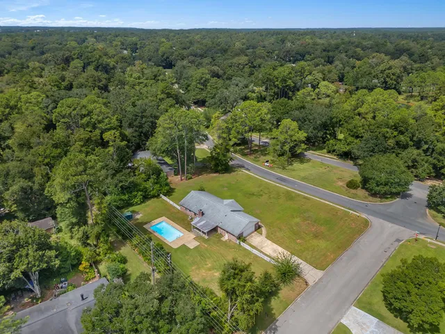 $3,200 | 2613 Killarney Way, Tallahassee, FL 32309