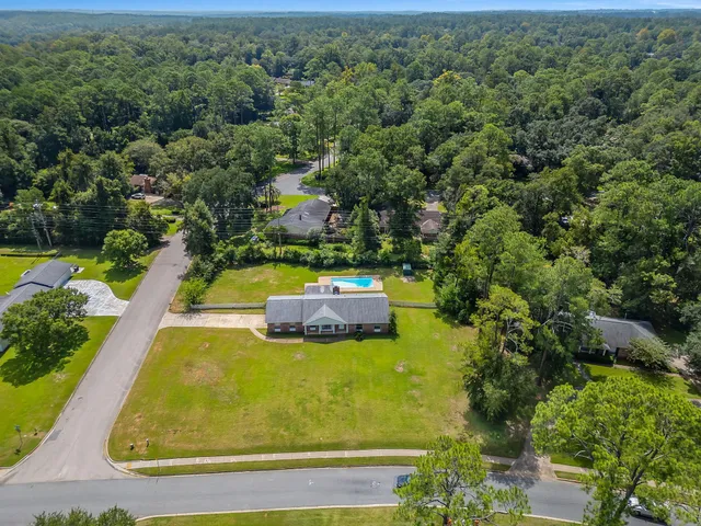 $3,100 | 2613 Killarney Way, Tallahassee, FL 32309