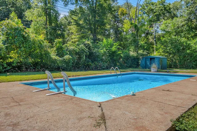 $3,200 | 2613 Killarney Way, Tallahassee, FL 32309