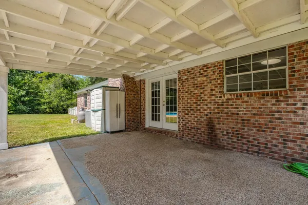 $3,200 | 2613 Killarney Way, Tallahassee, FL 32309