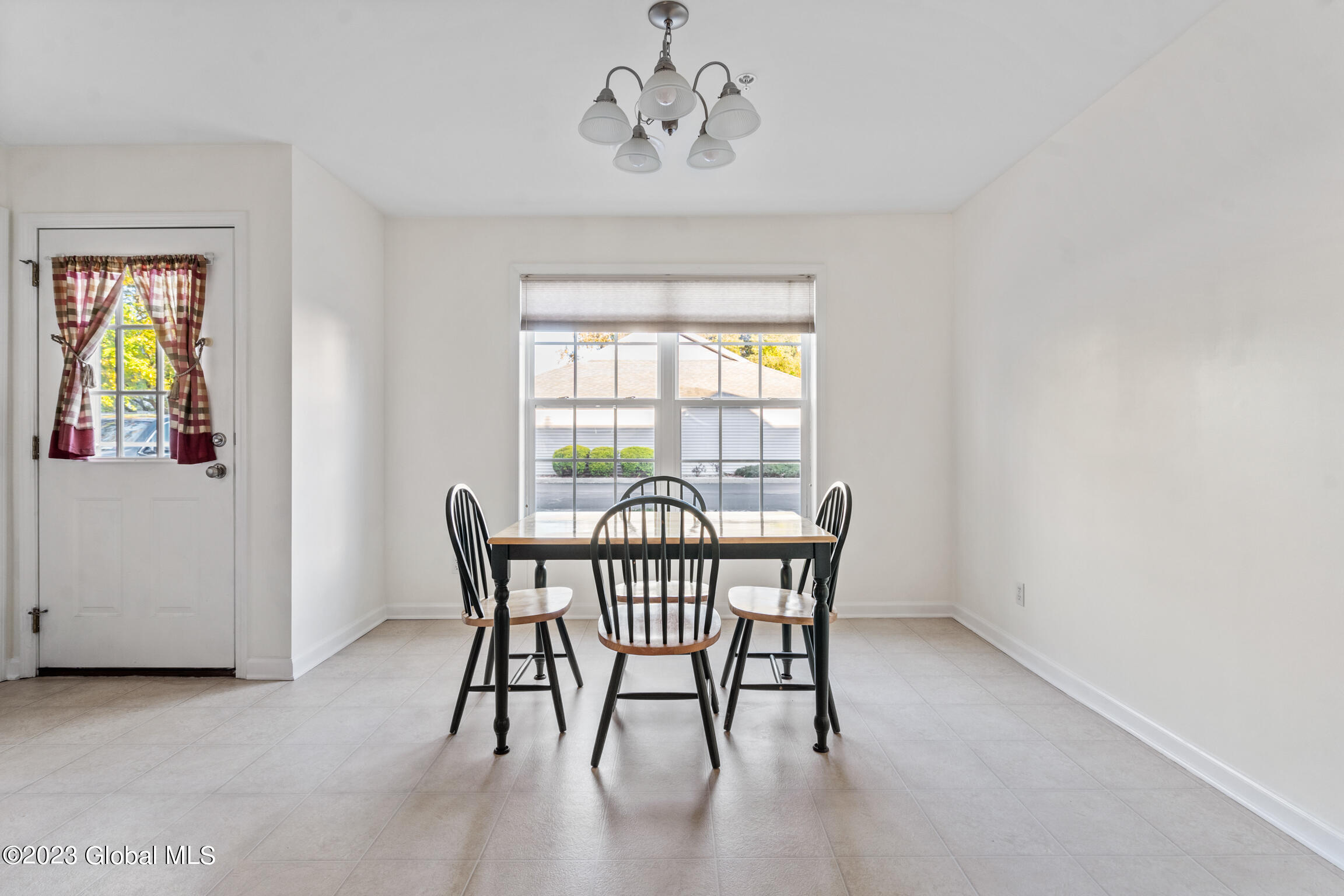 2000 Curry Road, Unit 25 Rotterdam, NY 12303 - Photo 5 of 31 2000 Curry Rd MLS-12