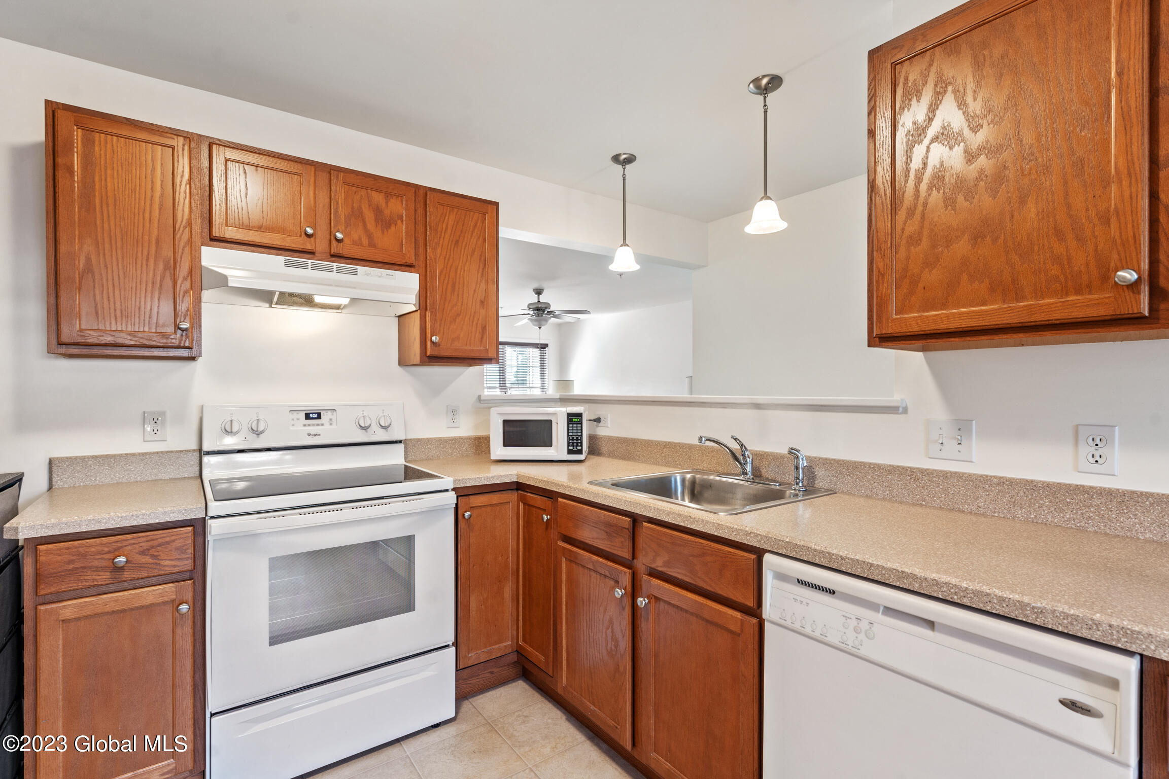 2000 Curry Road, Unit 25 Rotterdam, NY 12303 - Photo 9 of 31 2000 Curry Rd MLS-16