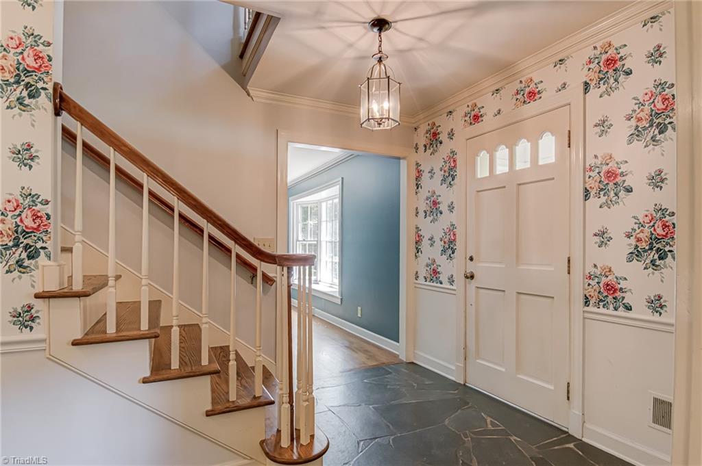 3502 Gramercy Road Greensboro, NC 27410 - Photo 4 of 36 Foyer